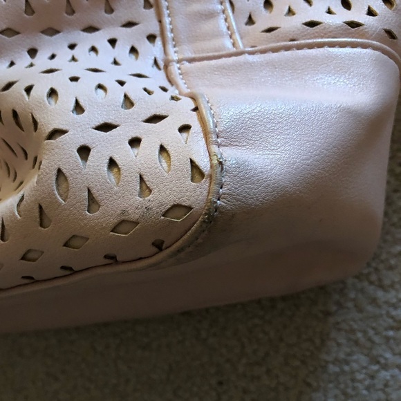 Jessica Simpson Light Pink Tote - Picture 5 of 7